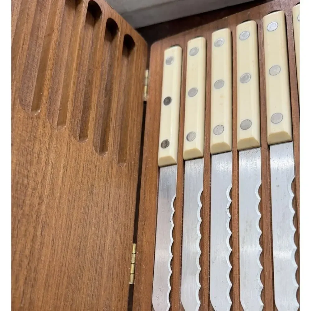Vintage Simmons Stainless Steel Steak Knives Set of 8 Cream Handle Wood Lock Box